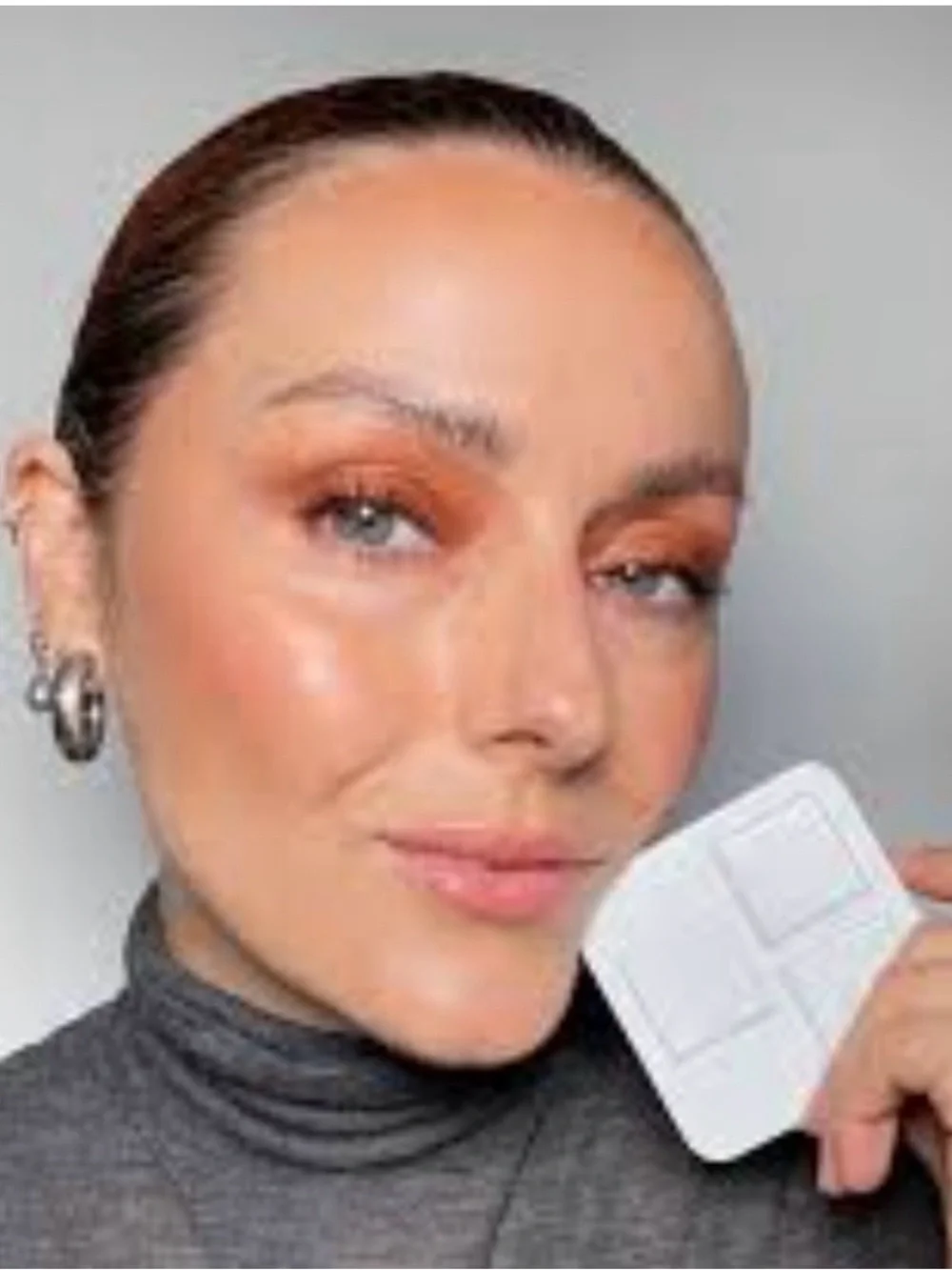 NWOT Glossier Monochromes Essential Eyeshadow in Teak